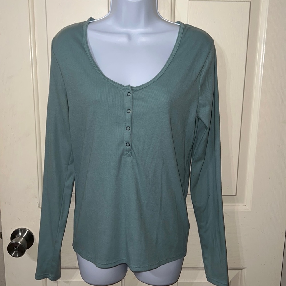 Ribbed Long Sleeve Shirt